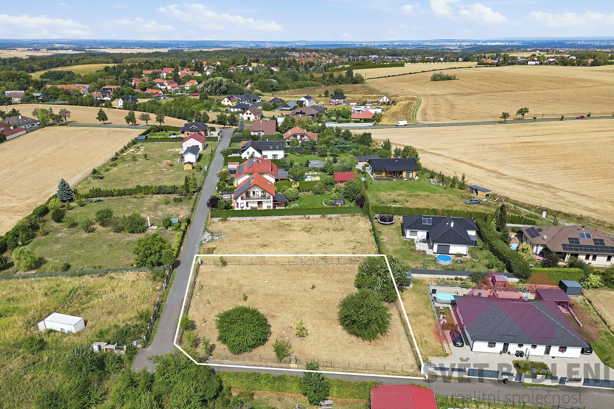 Prodej stavebního pozemku 1597 m²